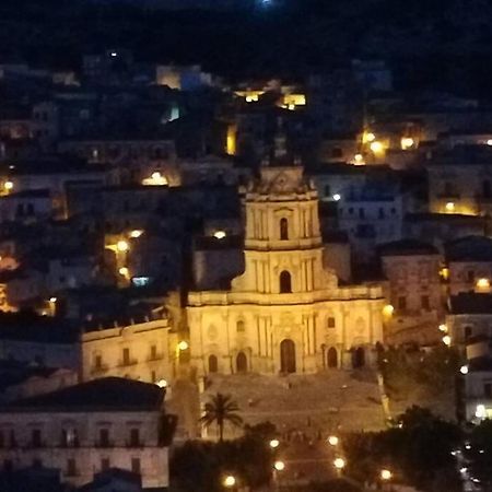 Terrazza Con Vista 'Casa Ziicedda' Villa Modica Bagian luar foto