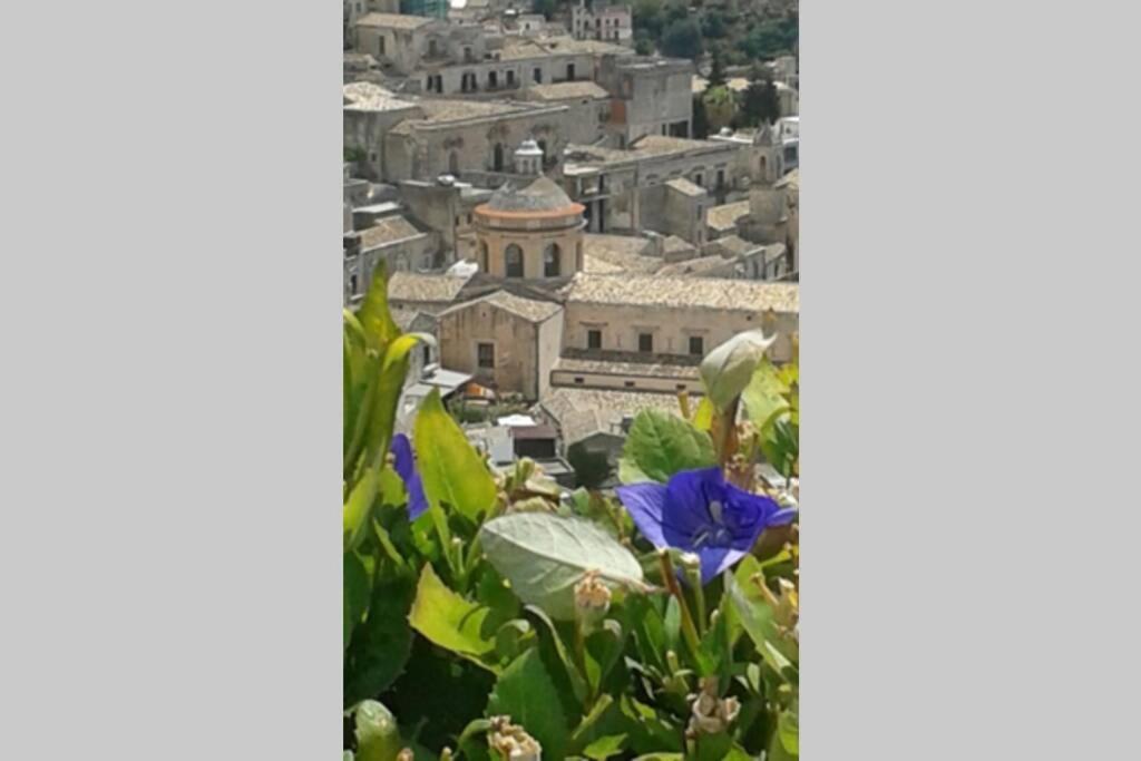 Terrazza Con Vista 'Casa Ziicedda' Villa Modica Bagian luar foto